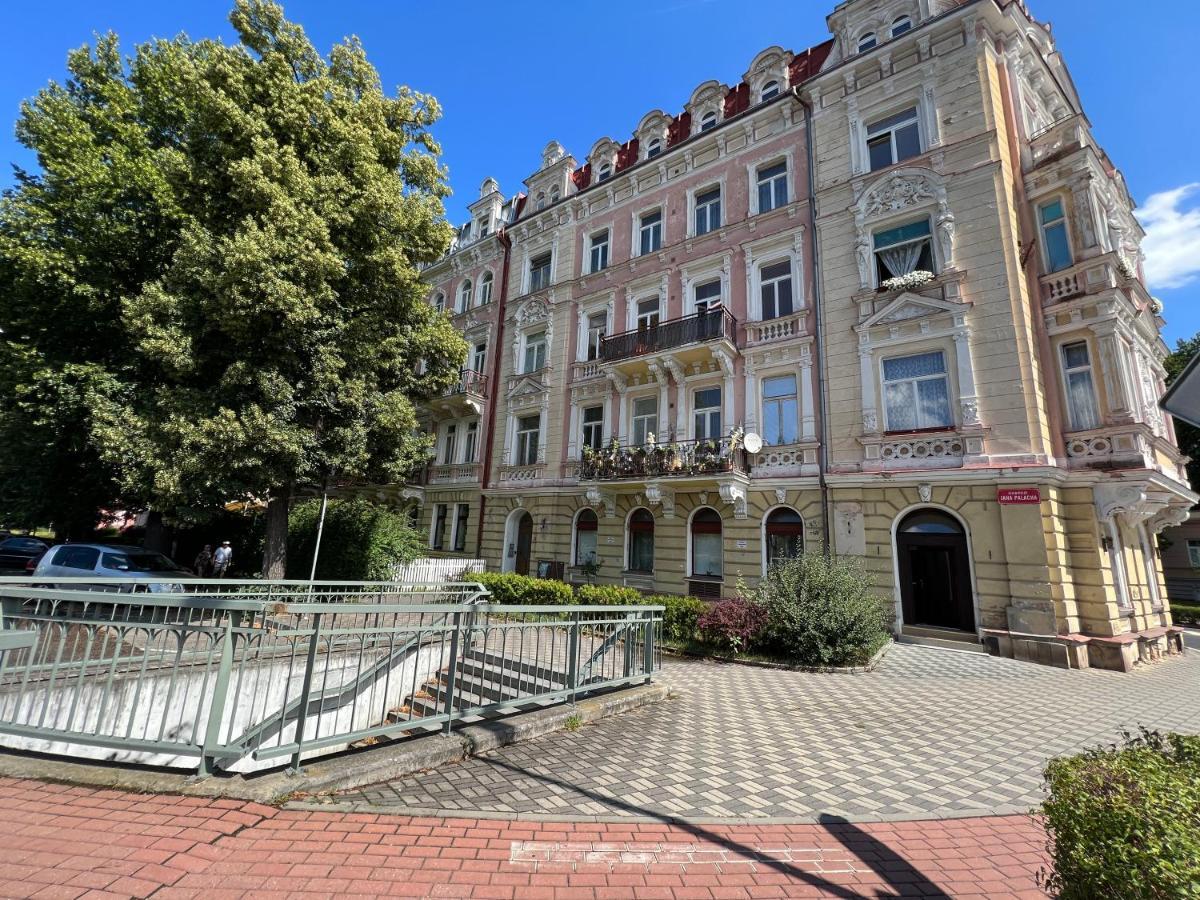 Apartment Alice Center Karlovy Vary Exterior photo