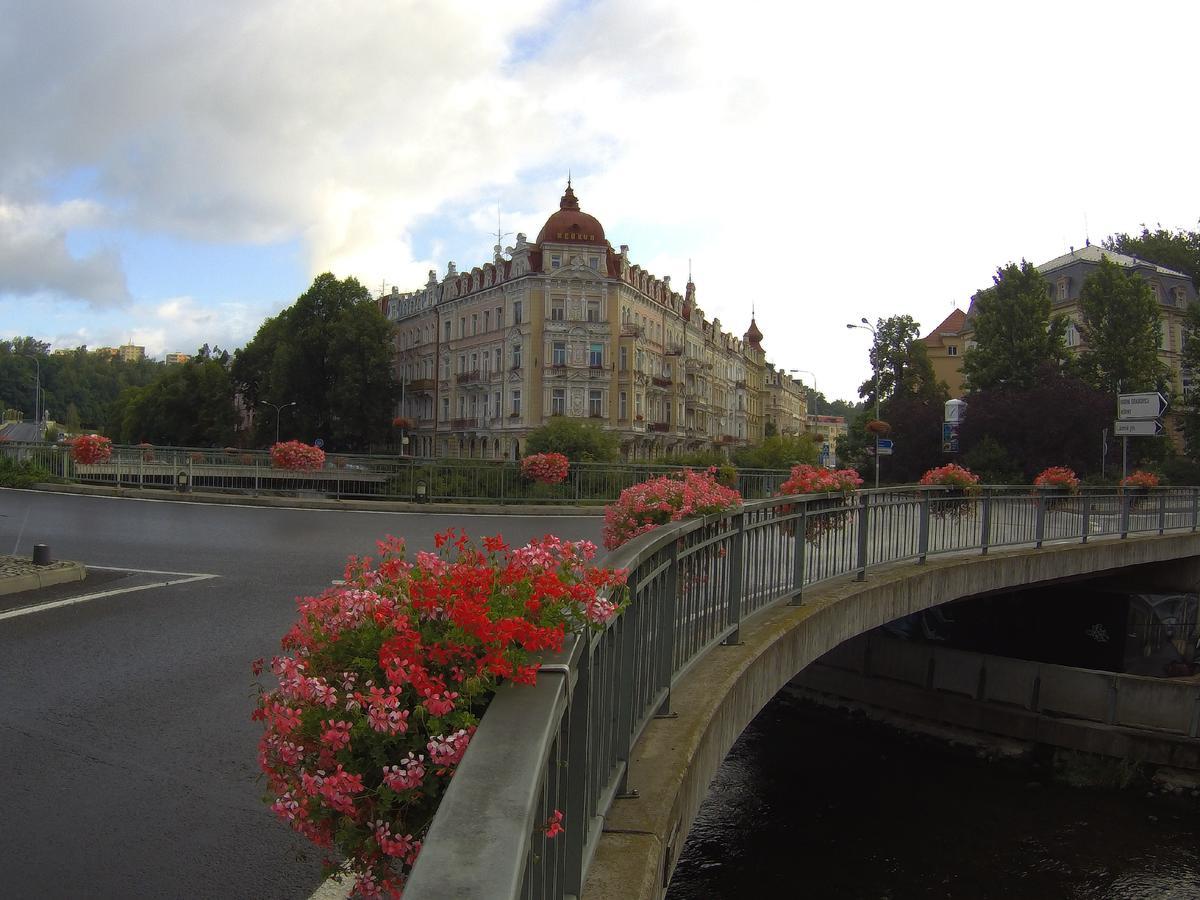 Apartment Alice Center Karlovy Vary Exterior photo