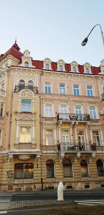Apartment Alice Center Karlovy Vary Exterior photo