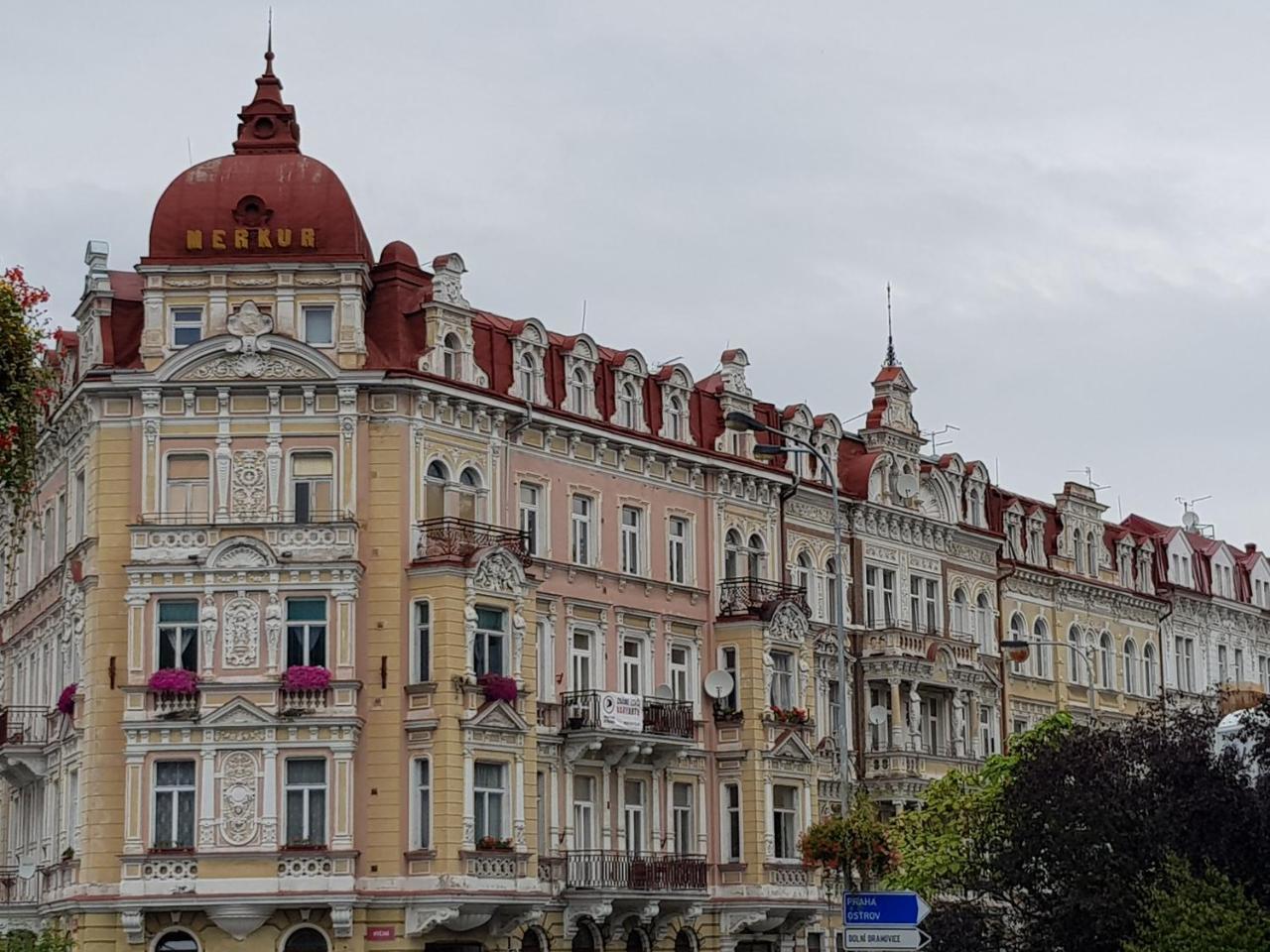 Apartment Alice Center Karlovy Vary Exterior photo